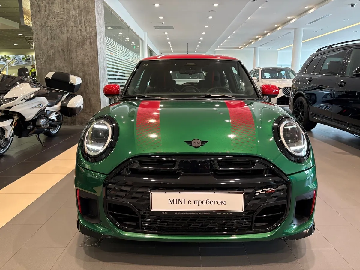 MINI 3 двери 2.0 AMT FWD (231 л.с.) Зеленый в АВИЛОН. Слайд №4