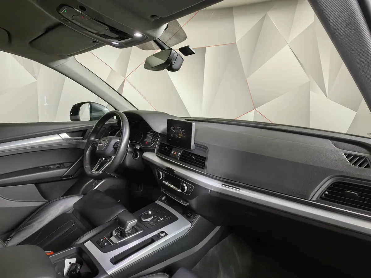 Audi Q5 2.0 TFSI S tronic quattro (249 л.с.) Серый в АВИЛОН. Слайд №11
