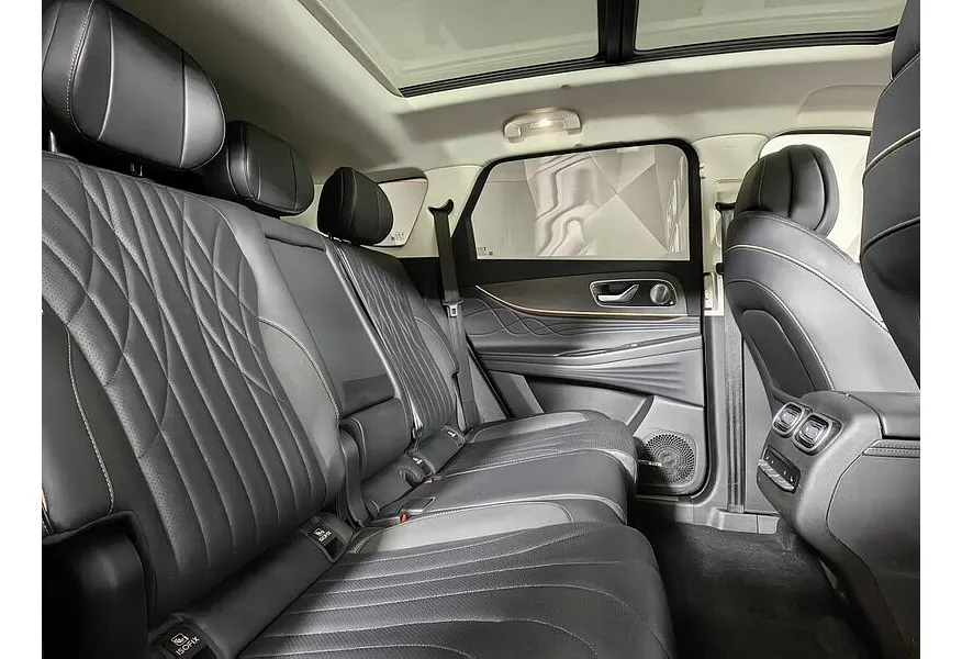 JAECOO J8 2.0 DCT 4WD (249 л.с.) Active Серый в АВИЛОН. Слайд №16