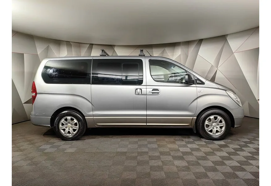 LIVE. Слайд №4