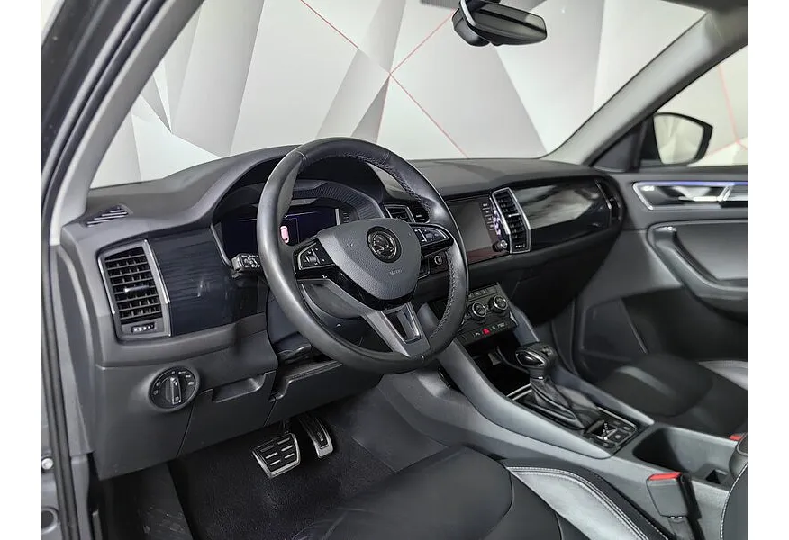 Skoda Kodiaq 2.0 TDI DSG 4X4 (150 л.с.) Серый в АВИЛОН. Слайд №19
