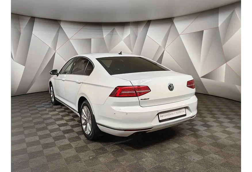 Volkswagen Passat 1.8 TSI BlueMotion DSG (180 л.с.) Highline Белый в АВИЛОН. Слайд №4