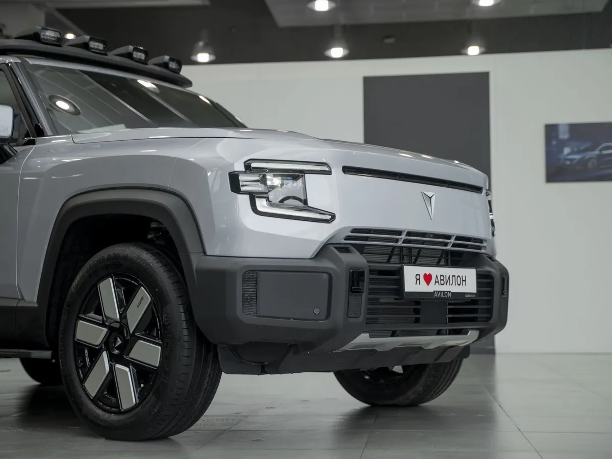 Deepal G318 1.5h AT 4WD (439 л.с.) Эверест Серебристый в АВИЛОН. Слайд №14