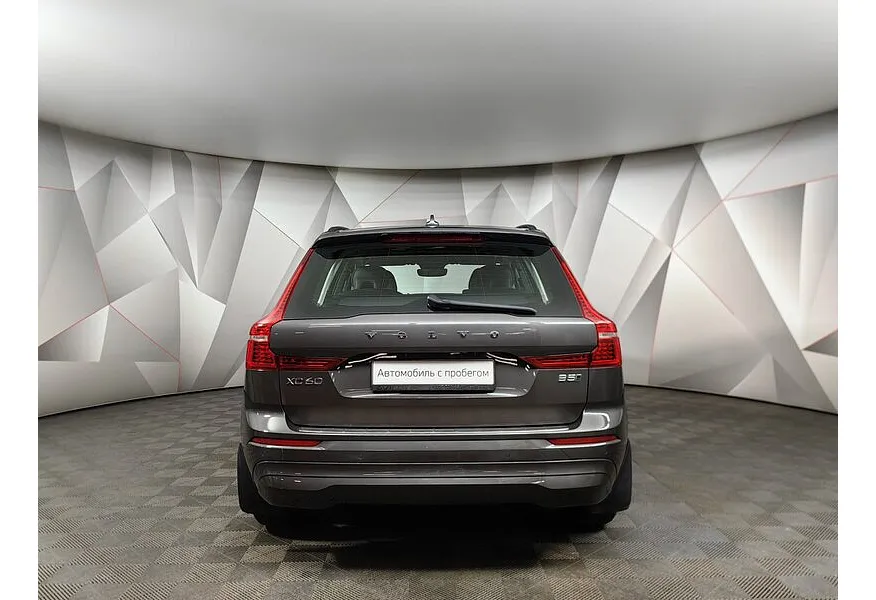Volvo XC60 2.0 B5 mild hybrid AT AWD (249 л.с.) Momentum Серый в АВИЛОН. Слайд №8