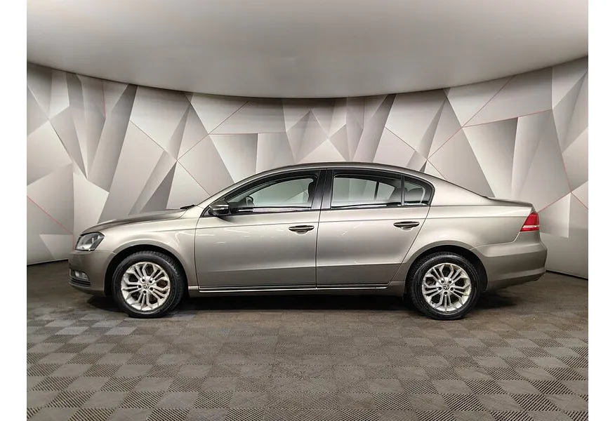 Volkswagen Passat 1.4 TSI BlueMotion DSG (125 л.с.) Trendline Серый в АВИЛОН. Слайд №5