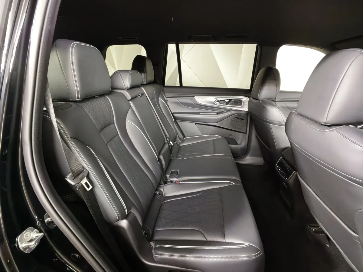 GAC GS8 2.0T 4WD (231 л.с.) GL Черный в АВИЛОН. Слайд №16
