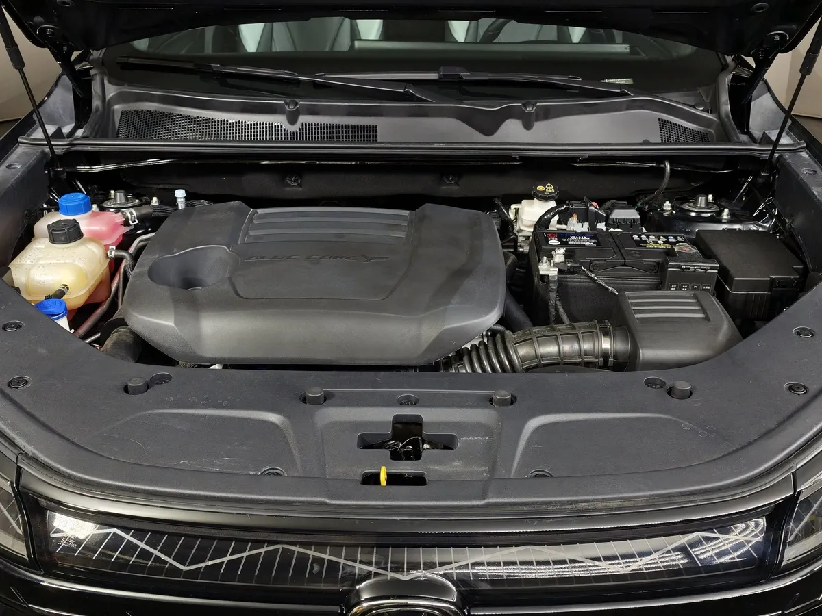 Changan CS75PLUS 2.0 AT (223 л.с.) Luxe Черный в АВИЛОН. Слайд №11