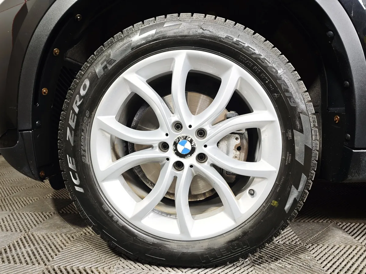 BMW X6 xDrive35i Steptronic (306 л.с.) Черный в АВИЛОН. Слайд №7
