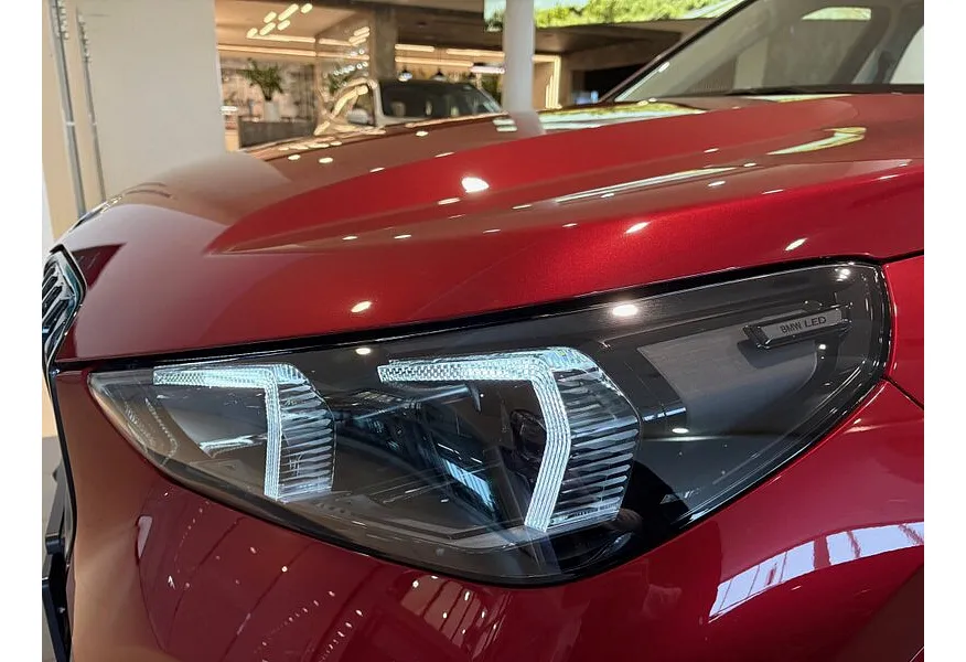 BMW X1 xDrive25 Li (204 л.с.) Красный в АВИЛОН. Слайд №10