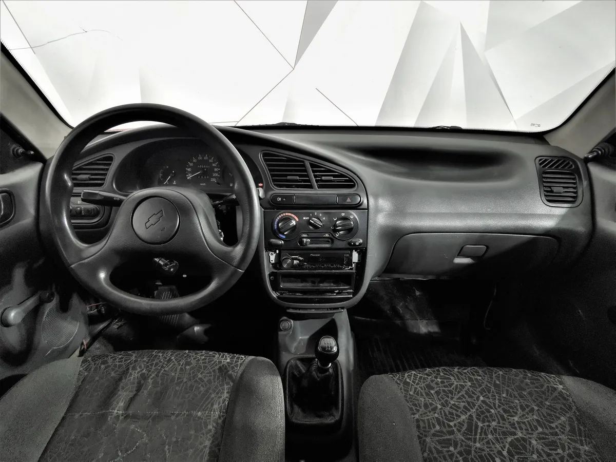 Chevrolet Lanos 1.5i MT (86 л.с.) Черный в АВИЛОН. Слайд №11