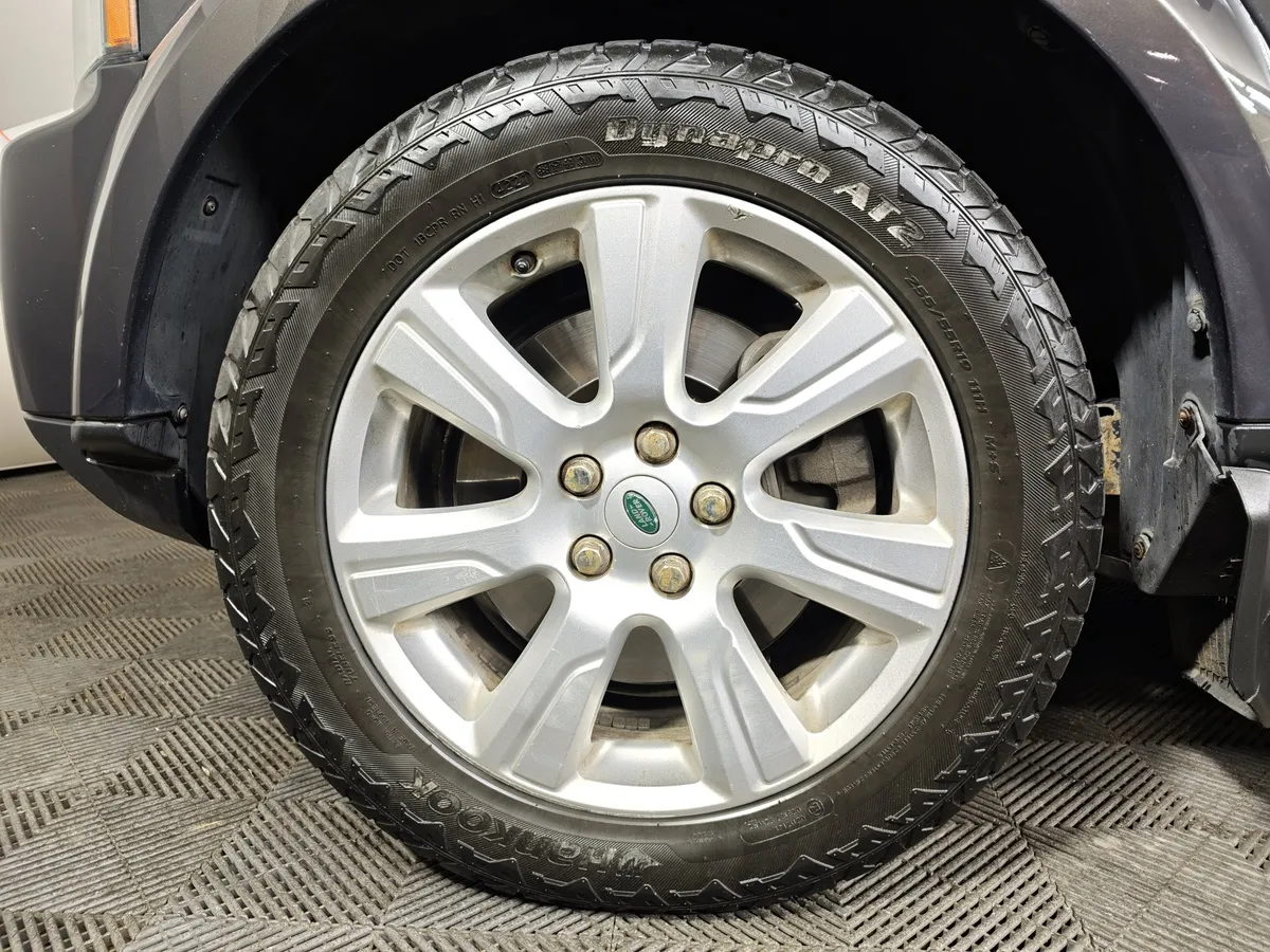 Land Rover Discovery 3.0 SDV6 4WD AT (252 л.с.) HSE Коричневый в АВИЛОН. Слайд №9