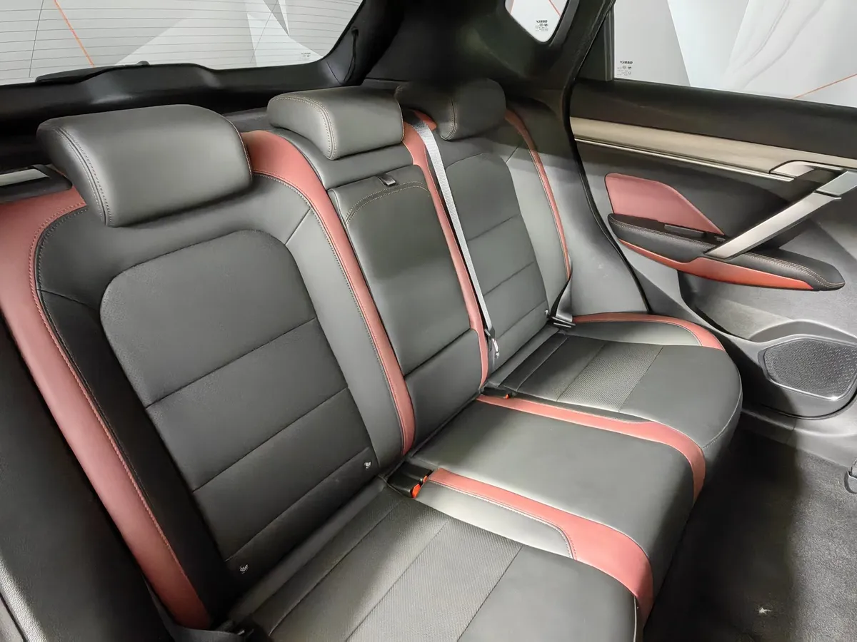 Geely Coolray 1.5T 7DCT 2WD (150 л.с.) Flagship Sport Серый в АВИЛОН. Слайд №16