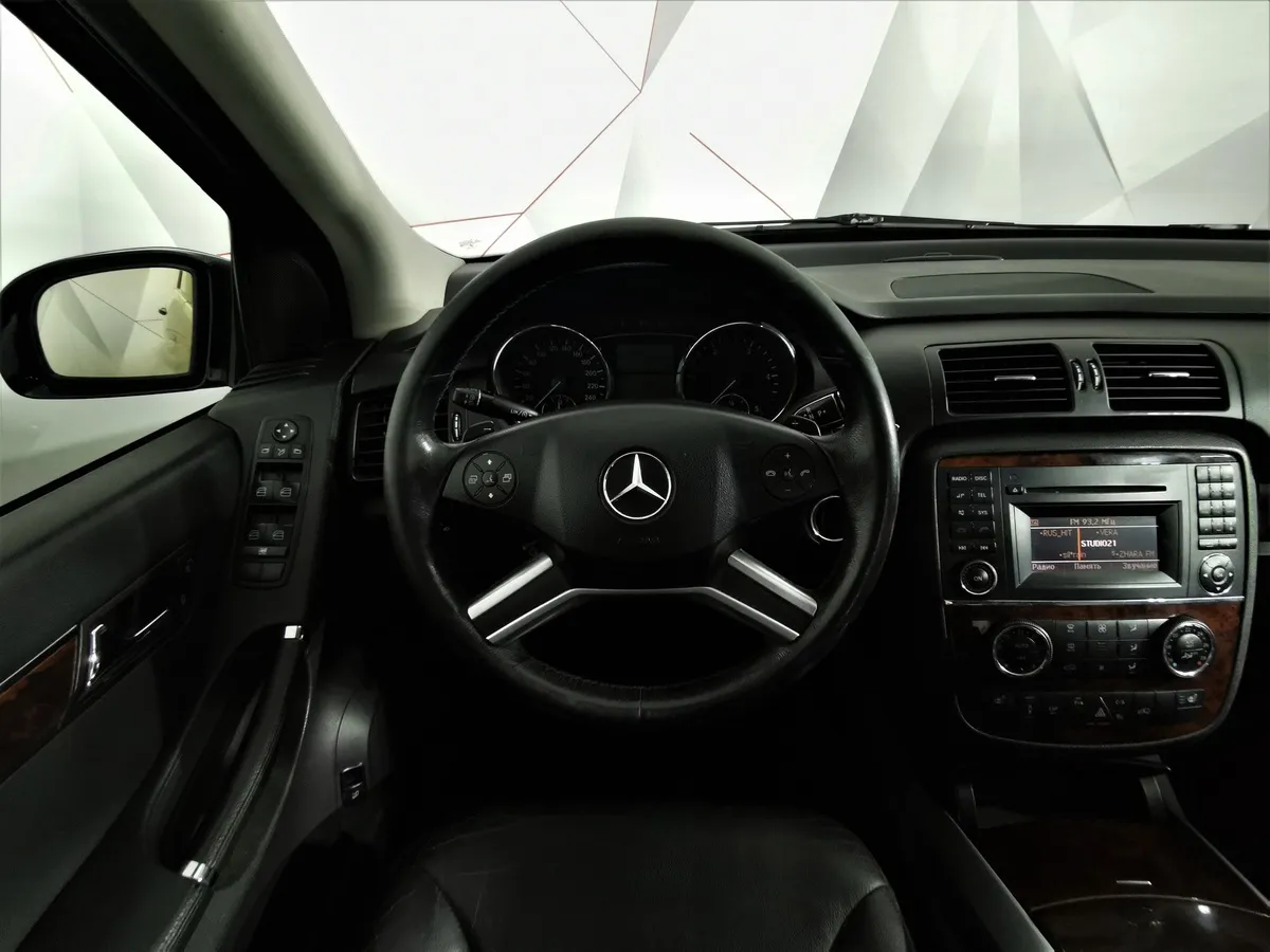 Mercedes-Benz R-Класс R 320 CDI 4MATIC 7G-Tronic (224 л.с.) Черный в АВИЛОН. Слайд №19