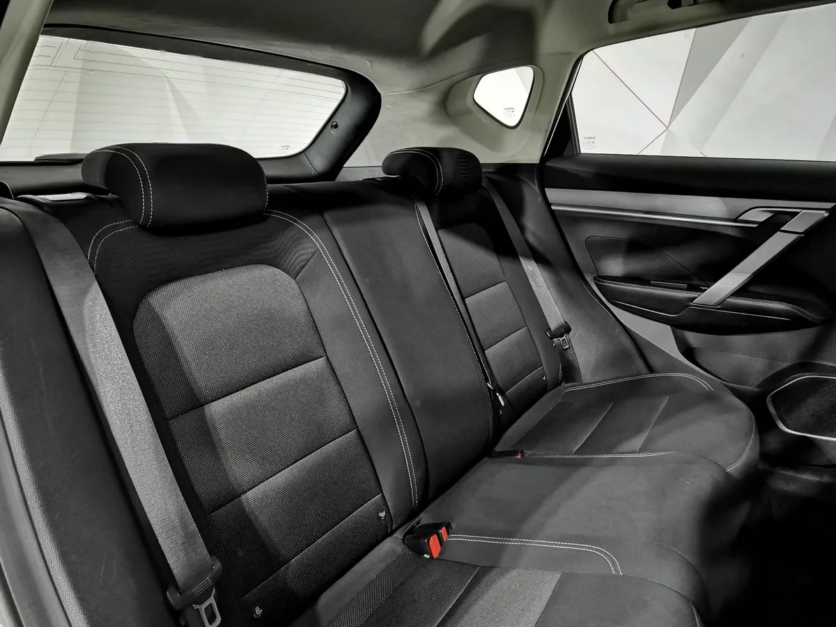 Geely Coolray 1.5T 7DCT 2WD (150 л.с.) Comfort Серый в АВИЛОН. Слайд №11