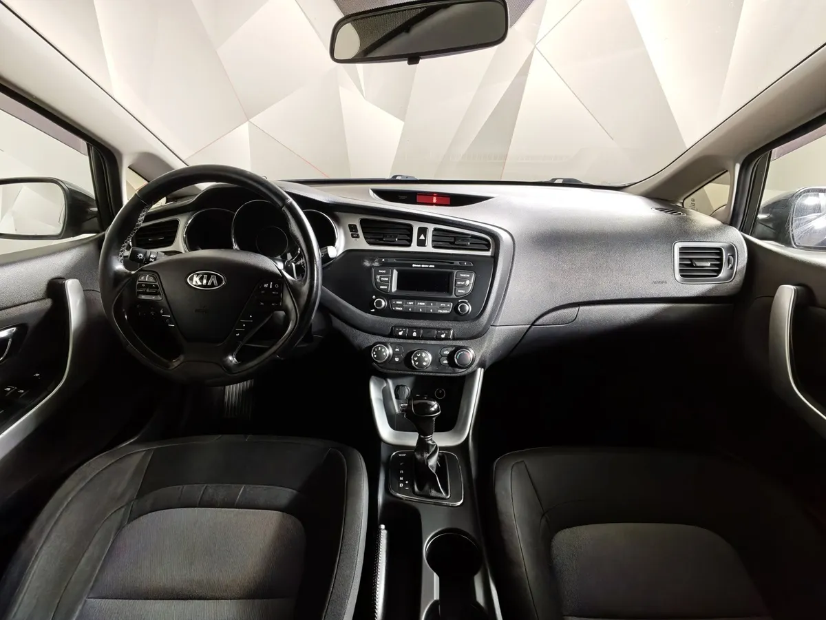 Kia Ceed 1.6 AT (130 л.с.) Luxe Черный в АВИЛОН. Слайд №14