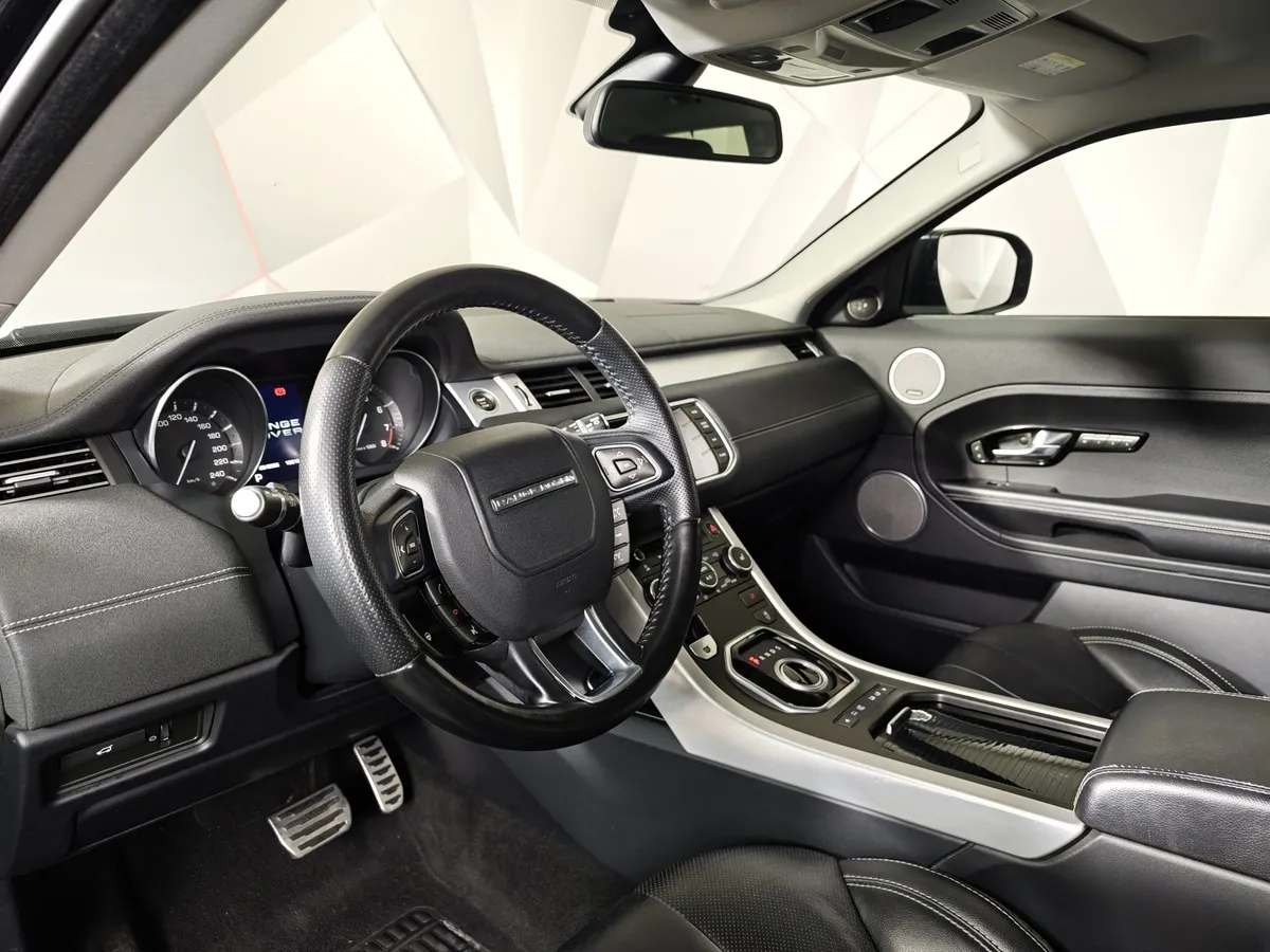 Land Rover Range Rover Evoque 2.0 Si4 AT (240 л.с.) Pure Tech Черный в АВИЛОН. Слайд №17