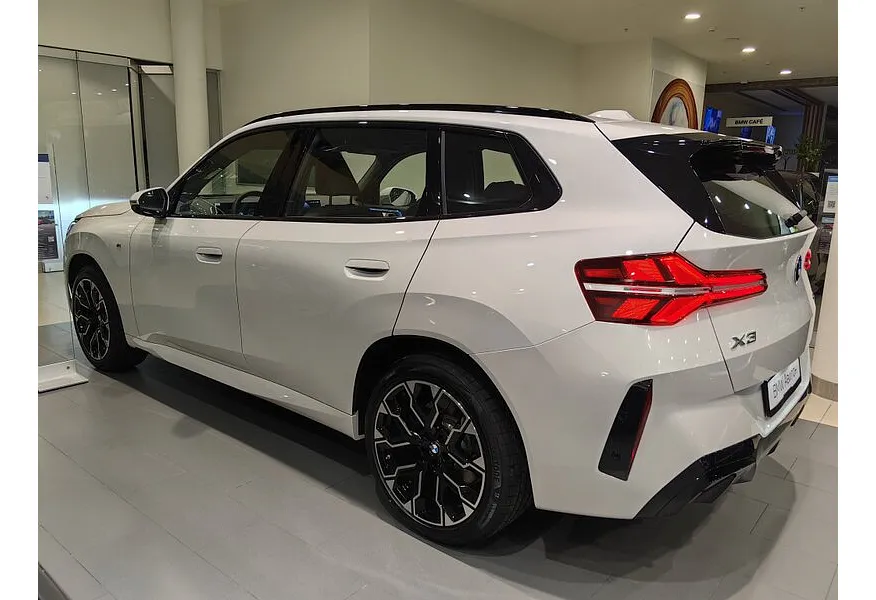 BMW X3 xDrive30L AT (258 л.с.) Белый в АВИЛОН. Слайд №4