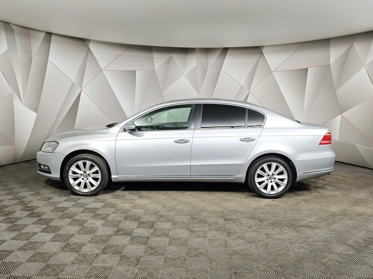 Volkswagen Passat 1.8 TSI DSG (160 л.с.) Серебристый в АВИЛОН. Слайд №5