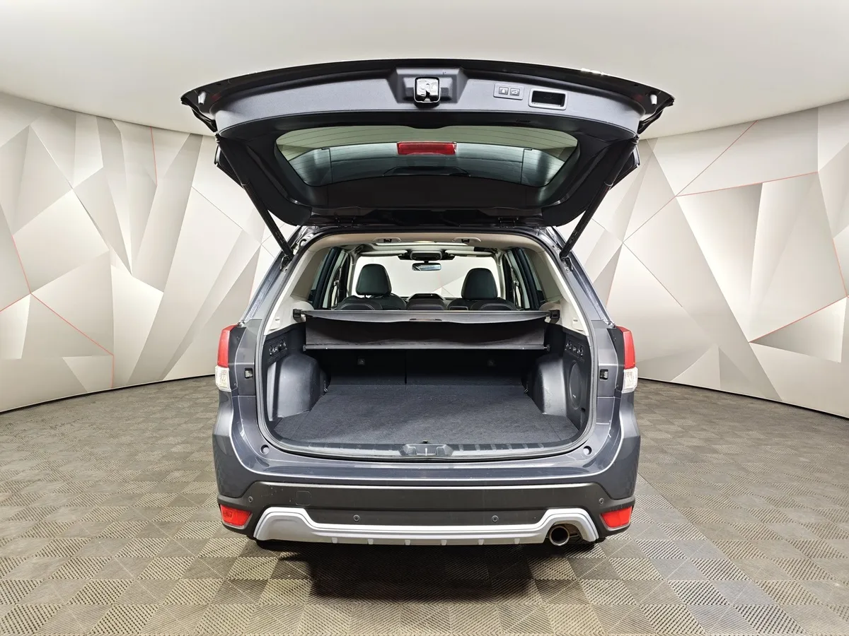 Subaru Forester 2.5 CTV AWD (185 л.с.) Sport Серый в АВИЛОН. Слайд №12