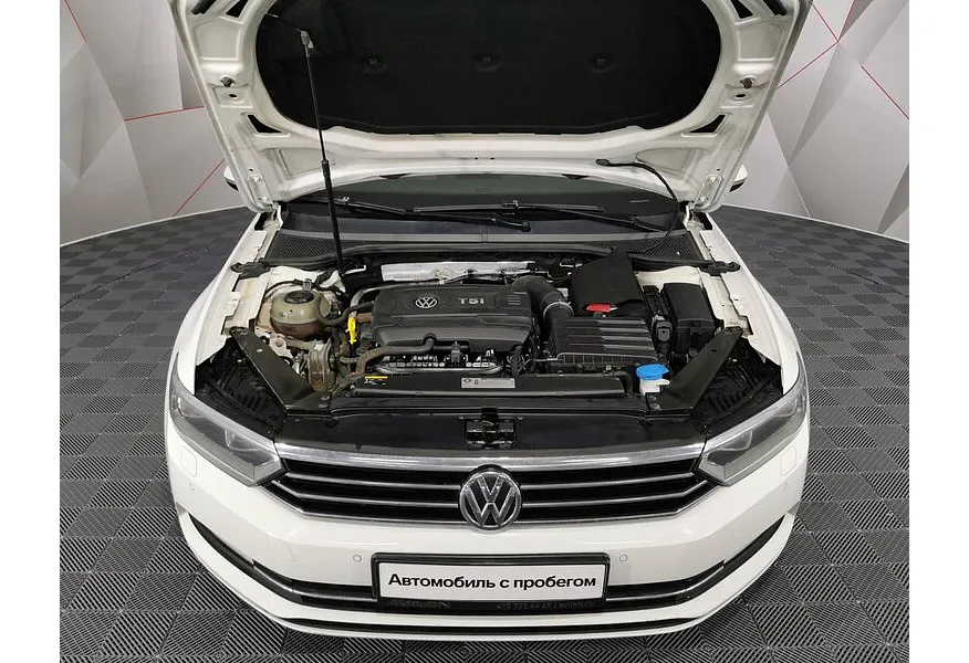 Volkswagen Passat 1.8 TSI BlueMotion DSG (180 л.с.) Highline Белый в АВИЛОН. Слайд №18