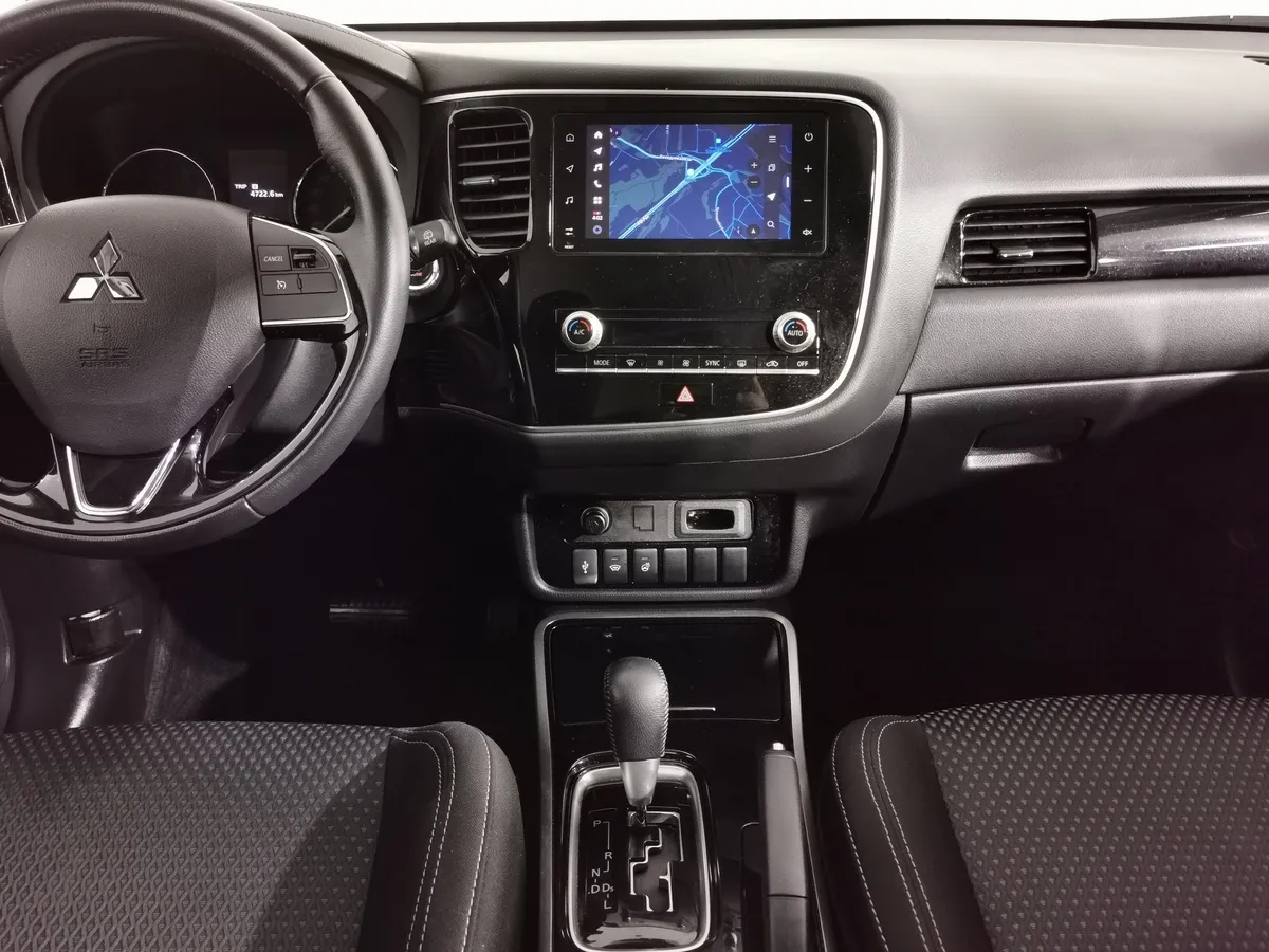 Mitsubishi Outlander 2.0 MIVEC CVT 2WD (146 л.с.) Intense Plus Серый в АВИЛОН. Слайд №14