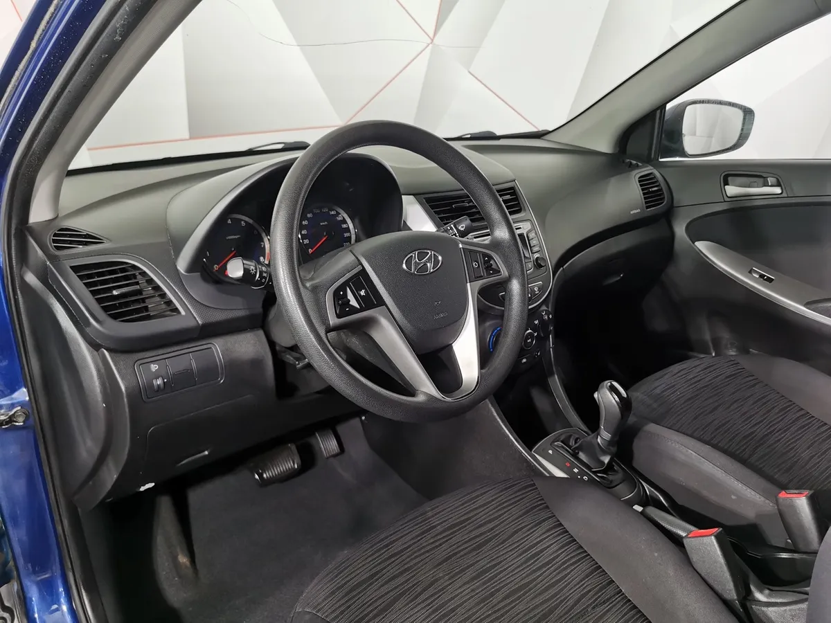 Hyundai Solaris 1.6 AT (123 л.с.) Синий в АВИЛОН. Слайд №18