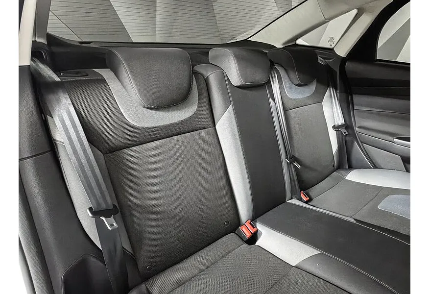 АВИЛОН - Ford Focus 1.6 PowerShift (125 л.с.) Trend Sport Белый - slide 9