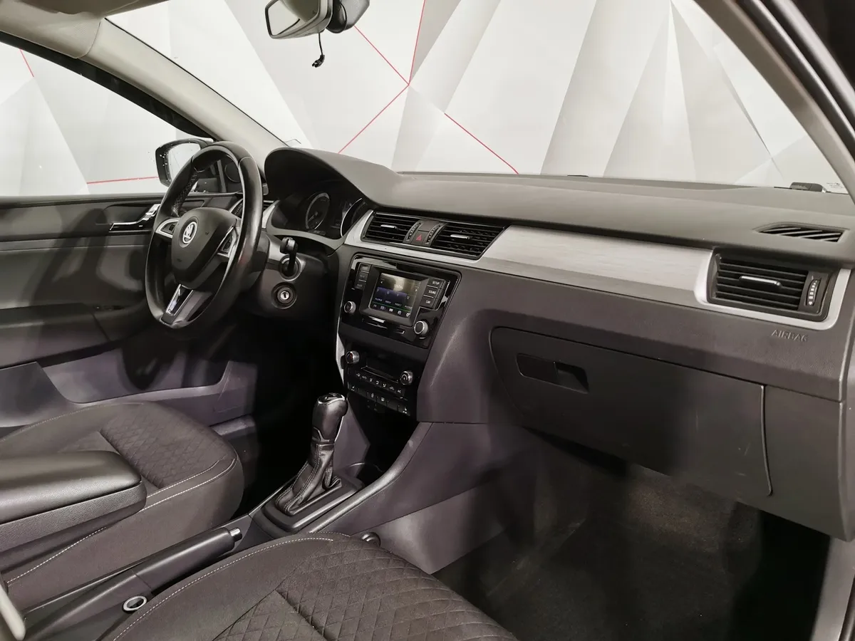 Skoda Rapid 1.4 TSI DSG (125 л.с.) Active Черный в АВИЛОН. Слайд №13