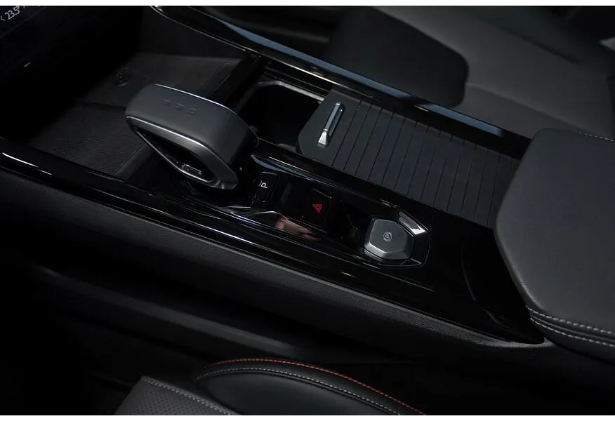 Geely Cityray 1.5T 7DCT 2WD (150 л.с.) Flagship Белый в АВИЛОН. Слайд №20