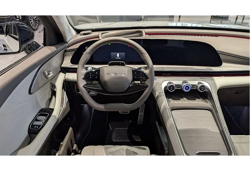 EXEED RX 2.0T 8AT 4WD (249 л.с.) Flagship Серый в АВИЛОН. Слайд №12