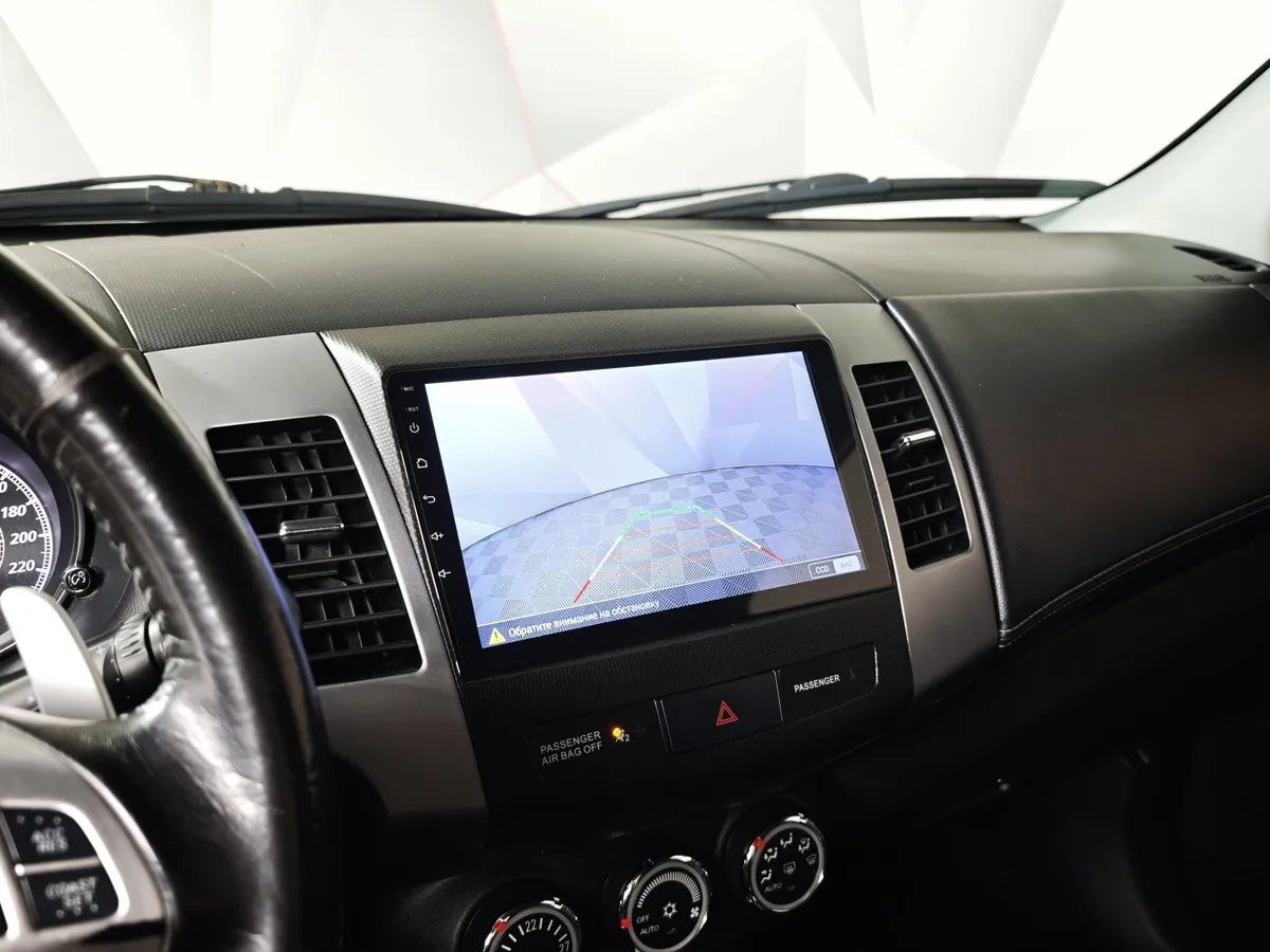 Citroen C-Crosser 2.4 CVT 4WD (170 л.с.) Коричневый в АВИЛОН. Слайд №19