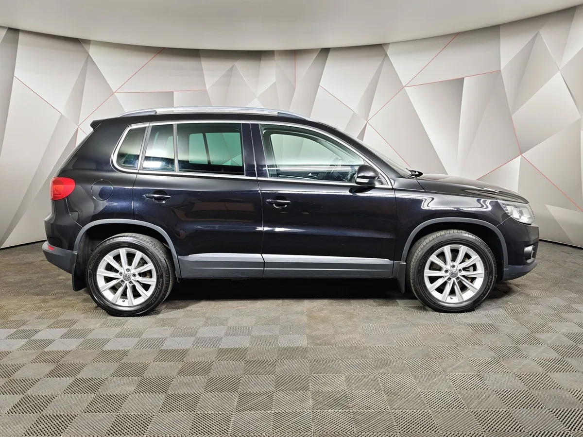 Volkswagen Tiguan 2.0 TSI 4Motion AT (170 л.с.) Sport&Style Черный в АВИЛОН. Слайд №6