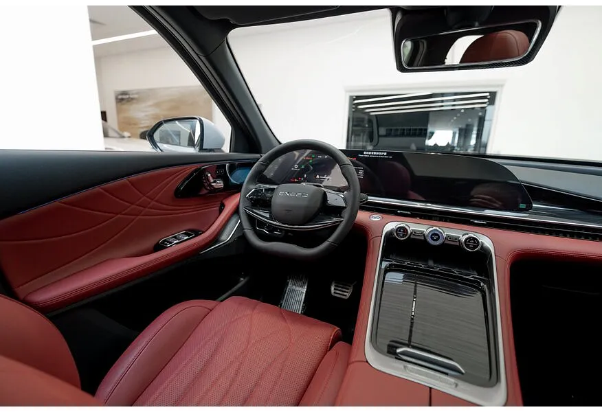 LIVE. Слайд №9