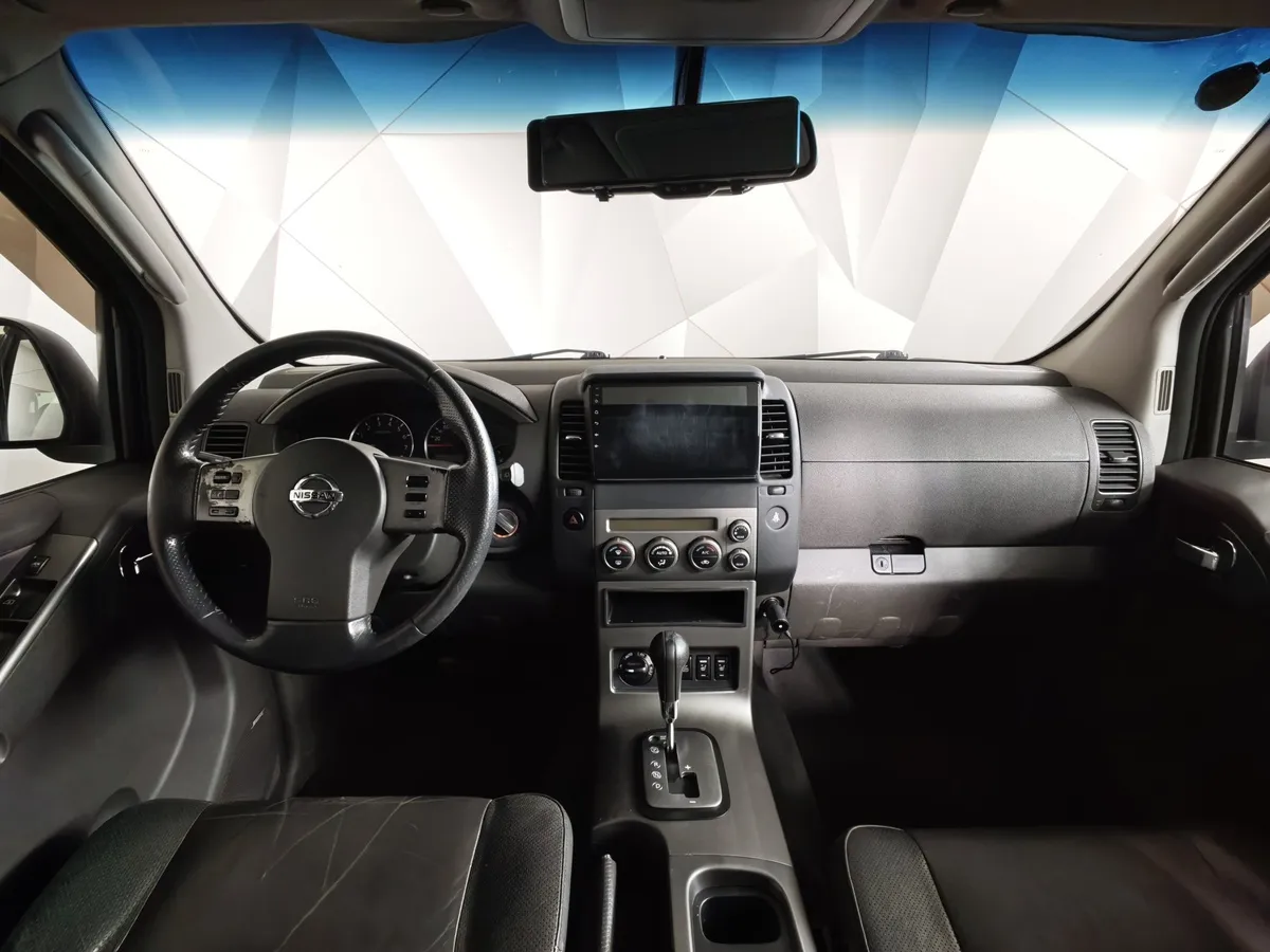 Nissan Pathfinder 4.0 AT (269 л.с.) Черный в АВИЛОН. Слайд №12