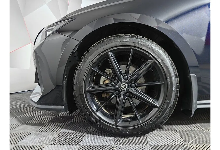 Changan UNI-V 1.5 AMT (181 л.с.) LX Черный в АВИЛОН. Слайд №9