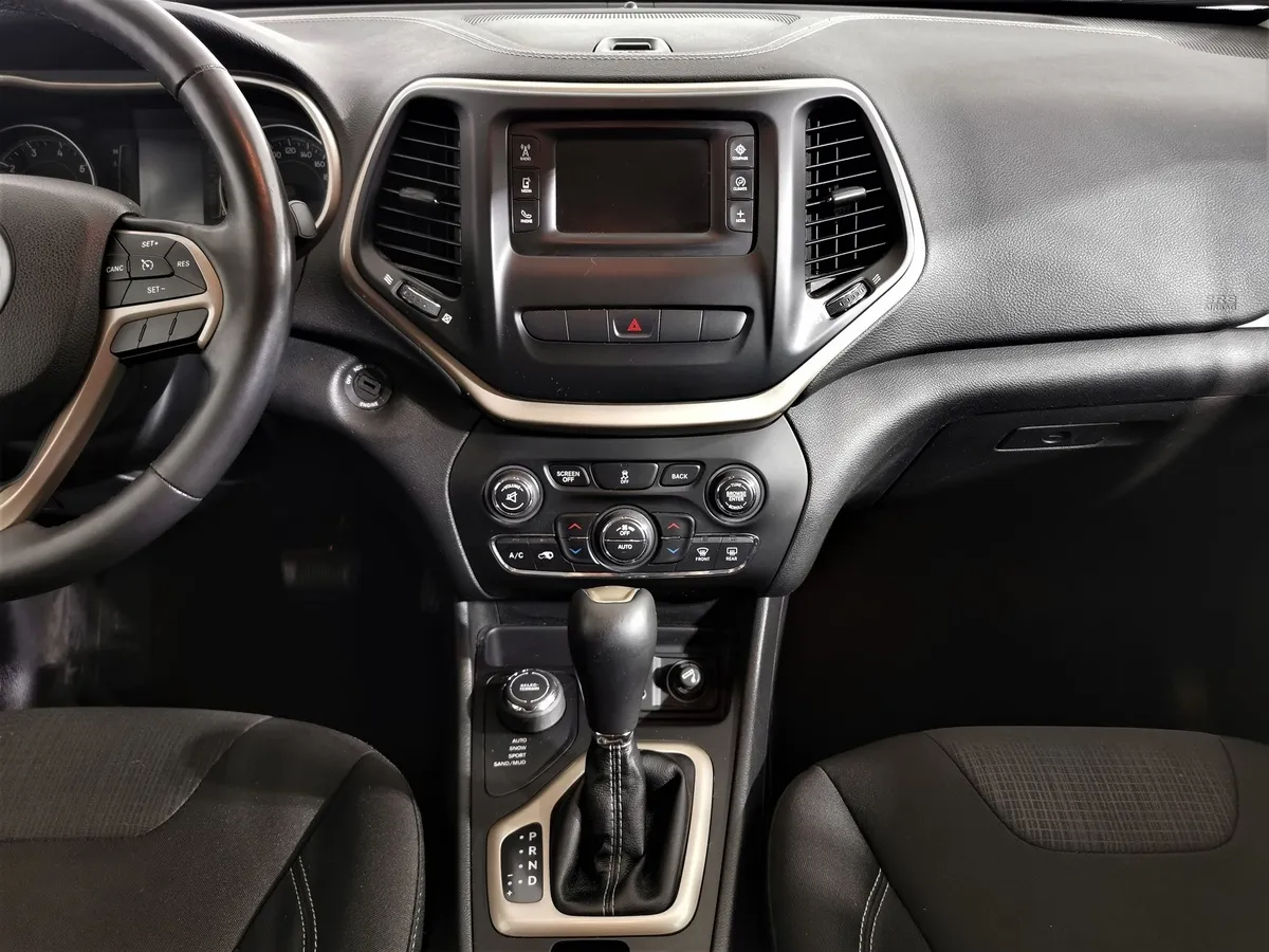 Jeep Cherokee 2.4 Tigershark Multiair AT AWD (177 л.с.) Синий в АВИЛОН. Слайд №14