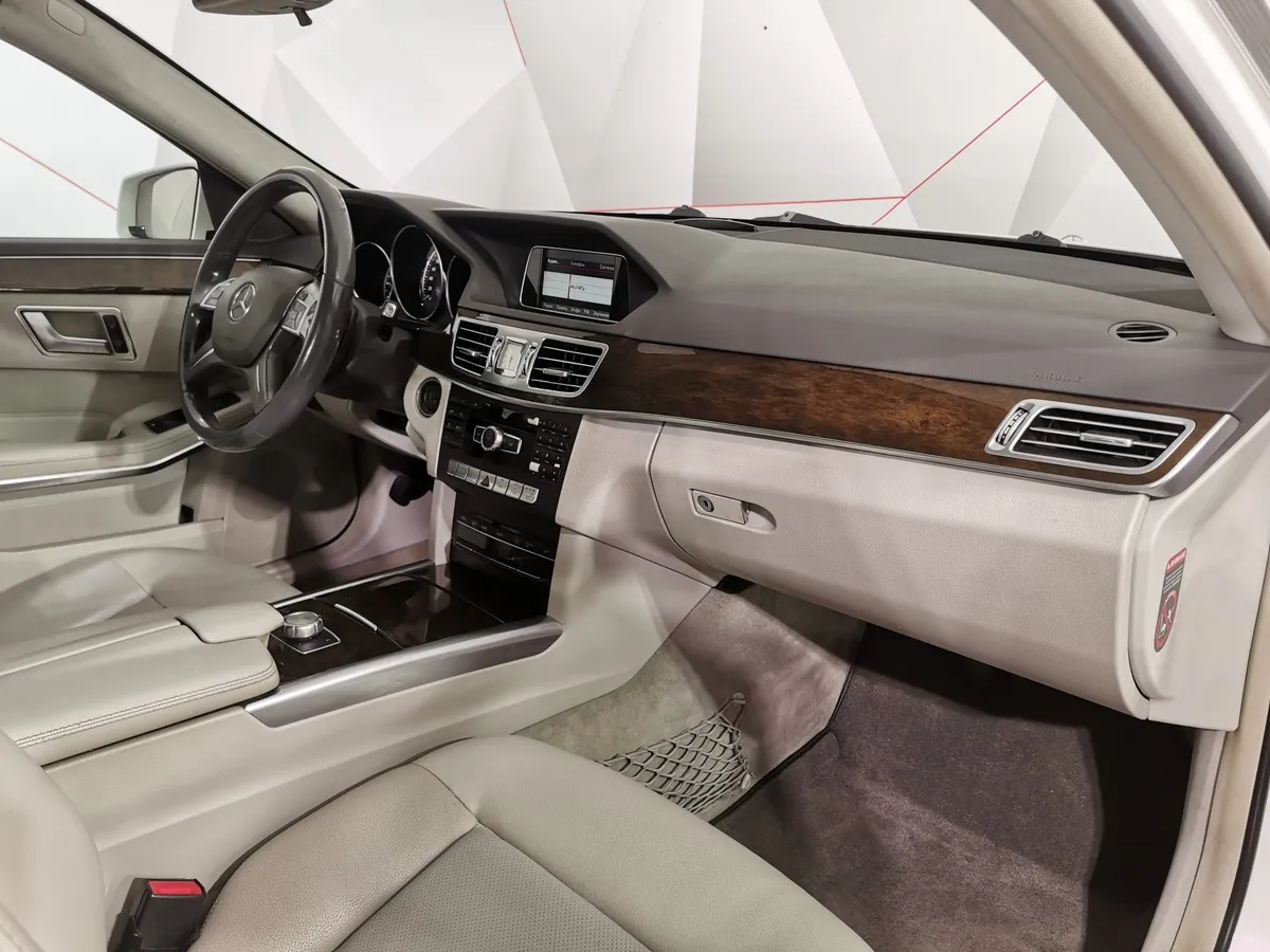 Mercedes-Benz E-Класс E 200 T BlueEfficiency 7G-Tronic Plus (184 л.с.) Белый в АВИЛОН. Слайд №11