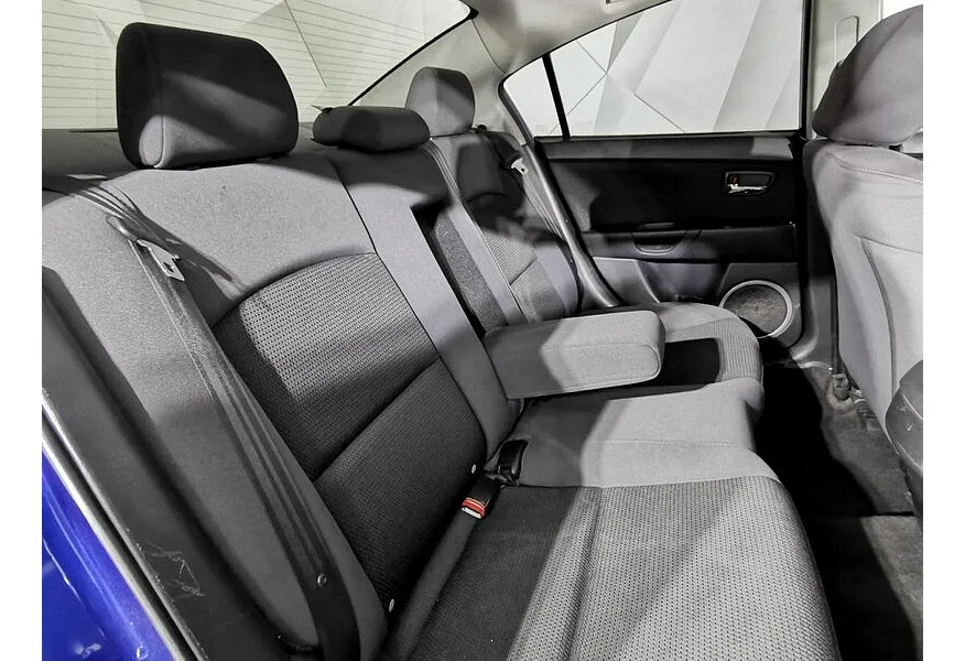 Mazda 3 2.0 MT (150 л.с.) Синий в АВИЛОН. Слайд №16