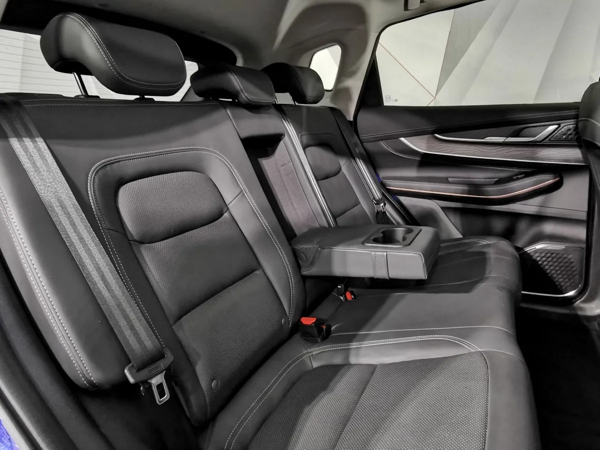 EXEED LX 1.6T 7DCT 4WD (150 л.с.) Premium Синий в АВИЛОН. Слайд №16