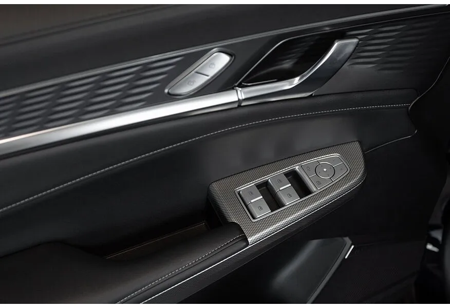Москвич М90 2.0 ATT 4WD (200 л.с.) Ультимейт Черный в АВИЛОН. Слайд №16
