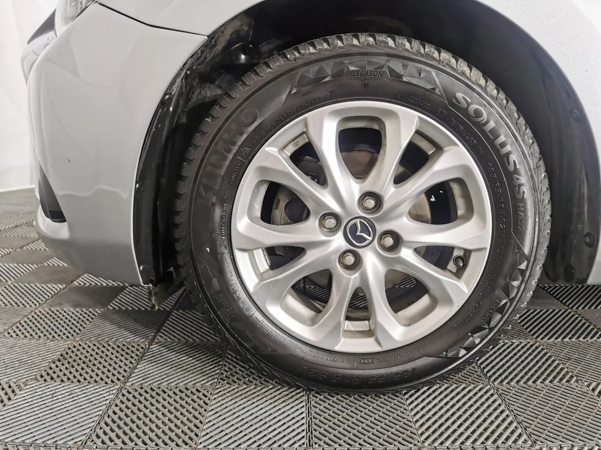 Mazda Demio 1.5d AT FWD (105 л.с.) Серый в АВИЛОН. Слайд №9