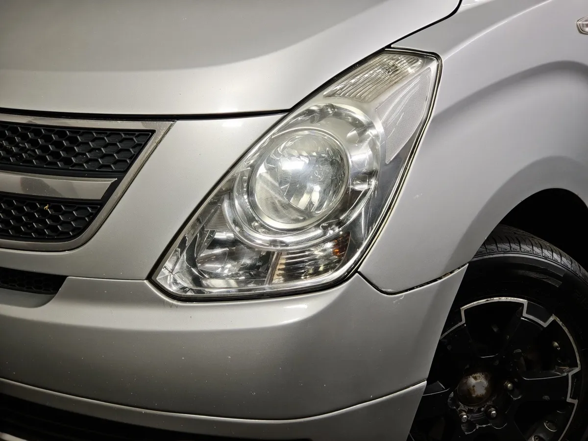 Hyundai Grand Starex 2.5 AT (145 л.с.) Серый в АВИЛОН. Слайд №10