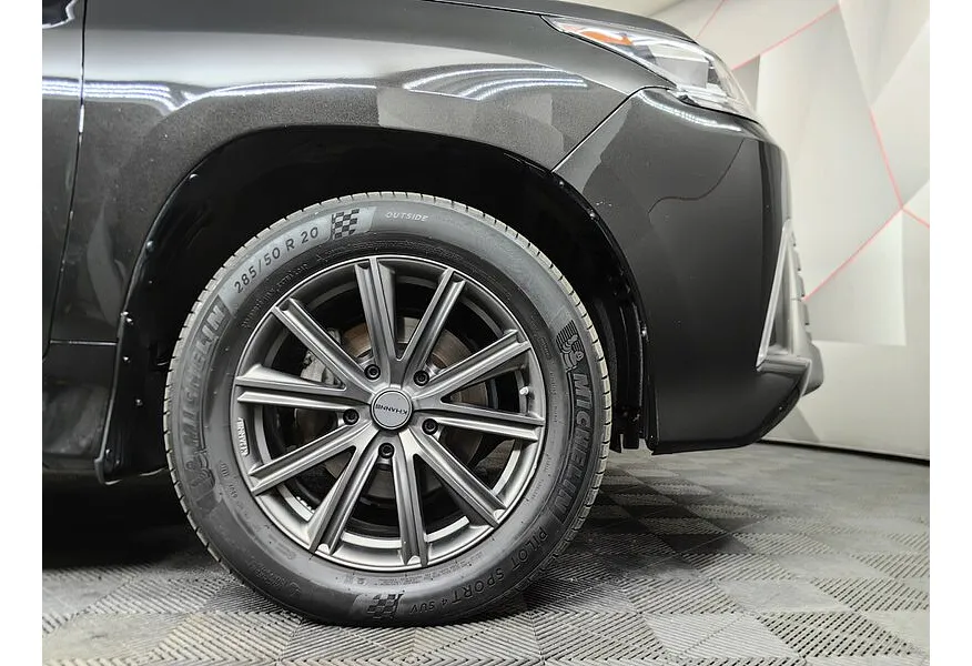 Lexus LX 450d AT (272 л.с.) Черный в АВИЛОН. Слайд №9