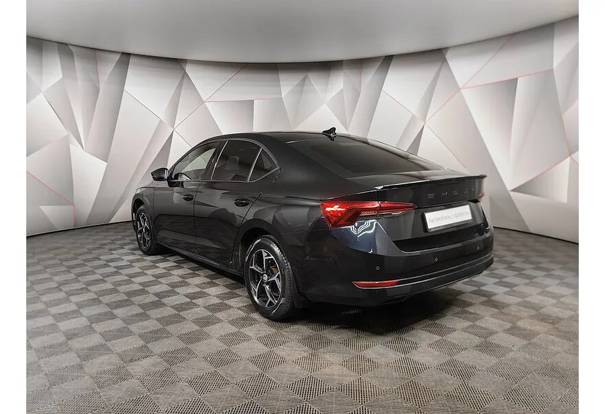 Skoda Octavia 1.4 AT FWD (150 л.с.) Style Plus Черный в АВИЛОН. Слайд №4