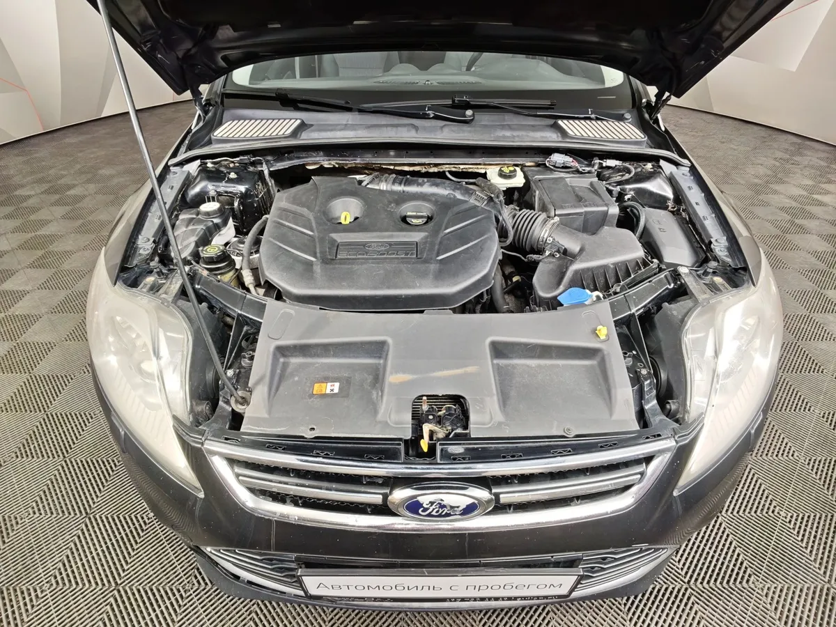 Ford Mondeo 2.0 EcoBoost PowerShift (200 л.с.) Titanium Черный в АВИЛОН. Слайд №10