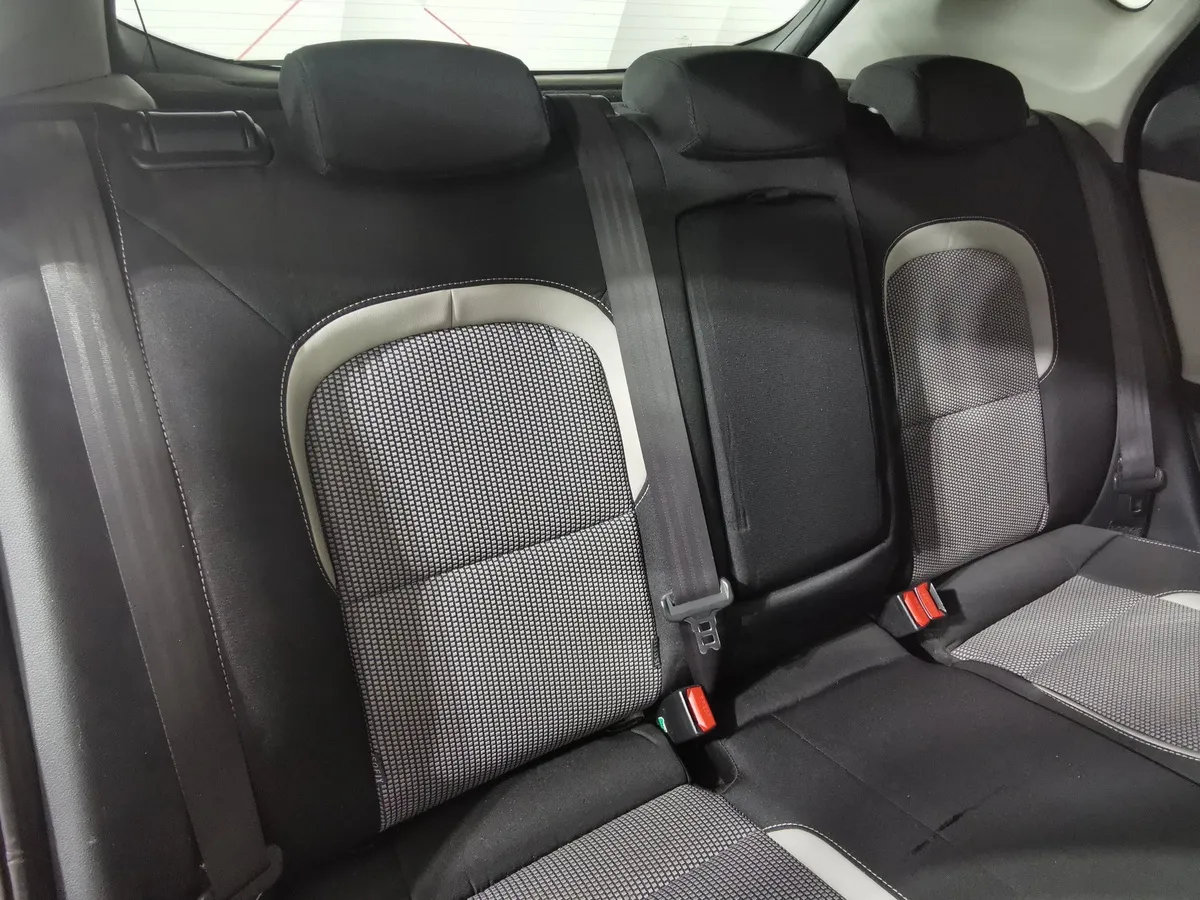 Kia Ceed 1.6 AT (129 л.с.) Luxe Красный в АВИЛОН. Слайд №16