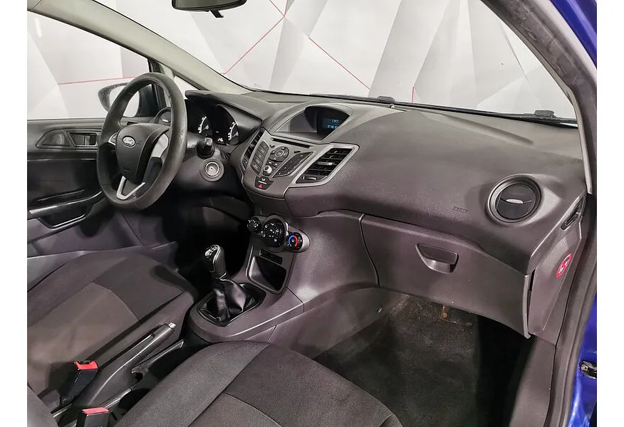 Ford Fiesta 1.6 Ti-VCT MT (85 л.с.) Ambiente Синий в АВИЛОН. Слайд №7