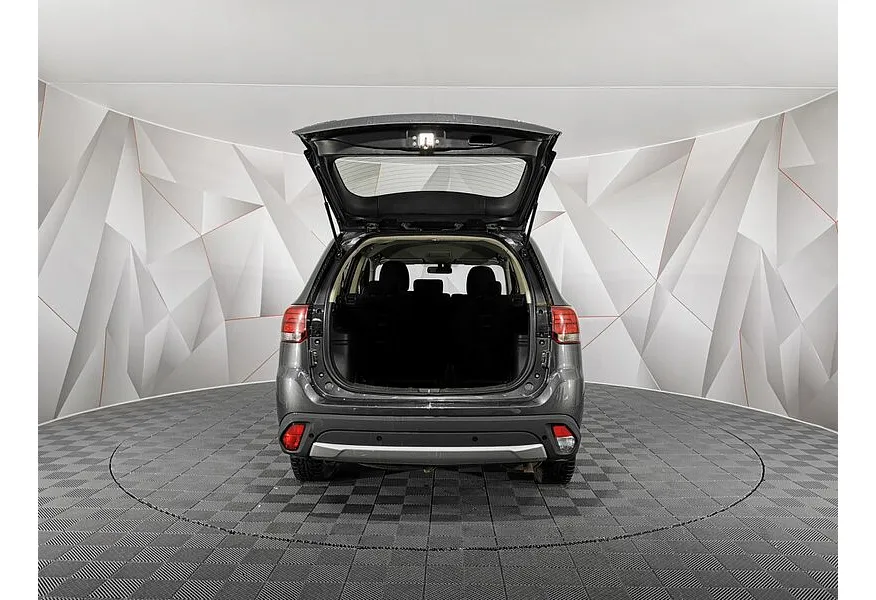 Mitsubishi Outlander 2.0 CVT 4WD (146 л.с.) Серый в АВИЛОН. Слайд №12