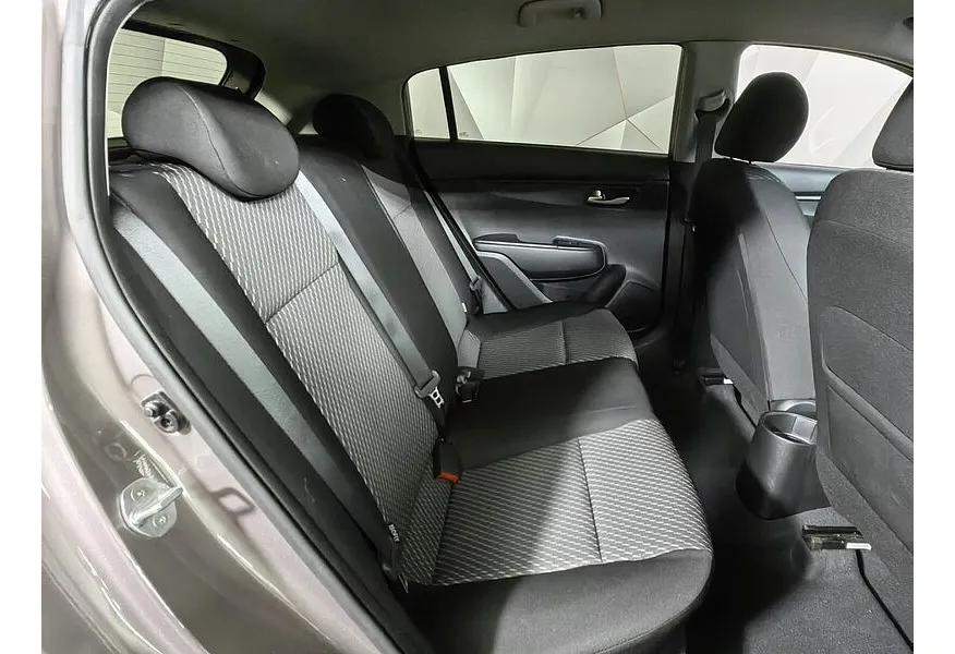 АВИЛОН - Kia Rio X-Line 1.6 MT (123 л.с.) Comfort Коричневый - slide 11