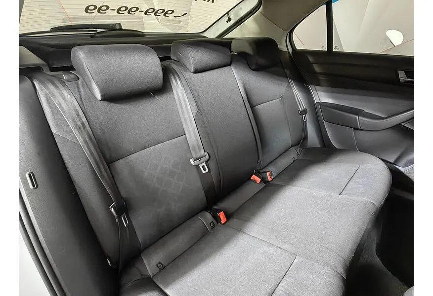 Skoda Rapid 1.6 AT (110 л.с.) Белый в АВИЛОН. Слайд №15